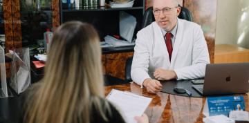 Как оформить в дом престарелых: пошаговая инструкция и документы